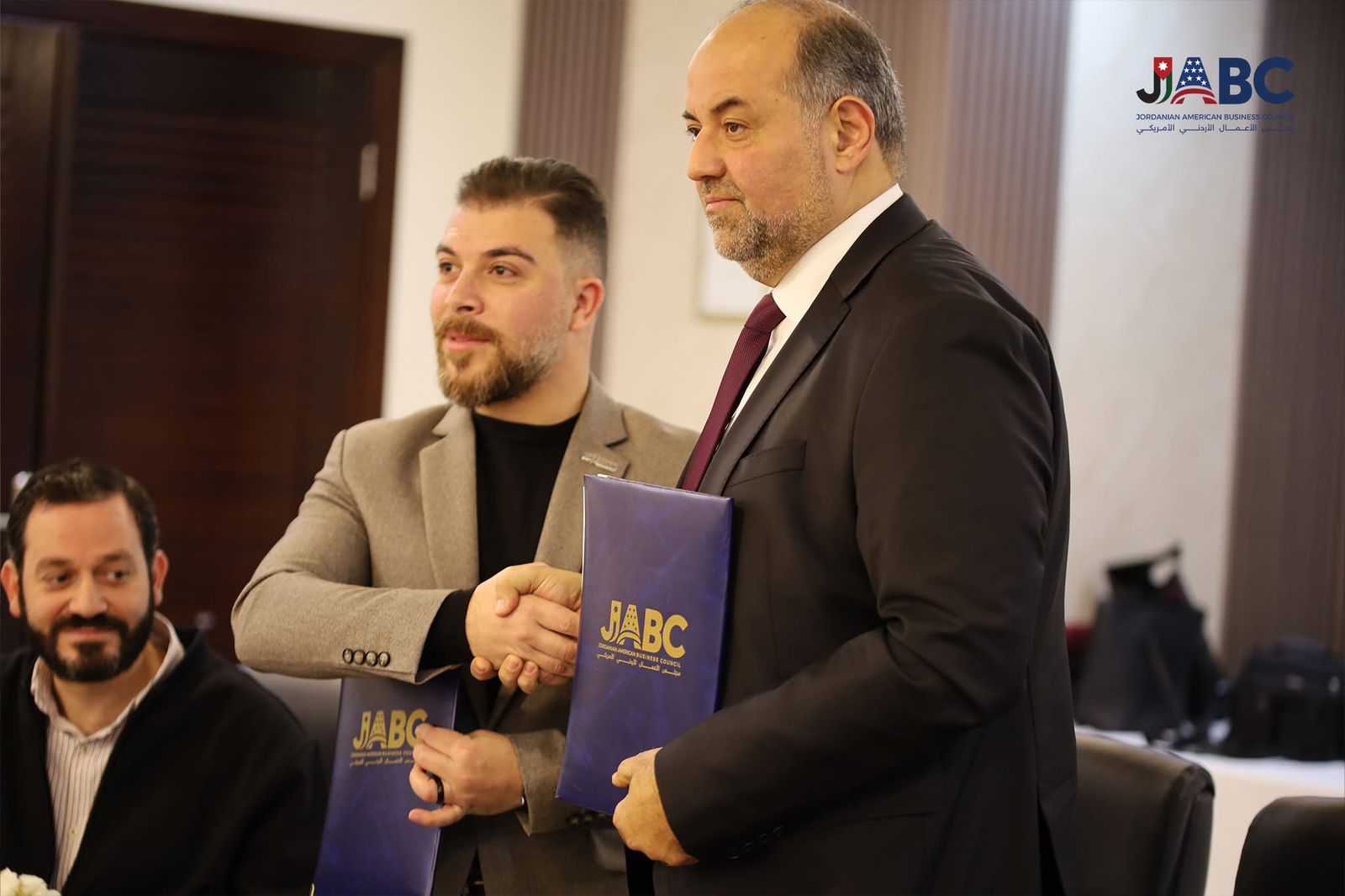 Madar Al-Saa Images 0.5882366543409022