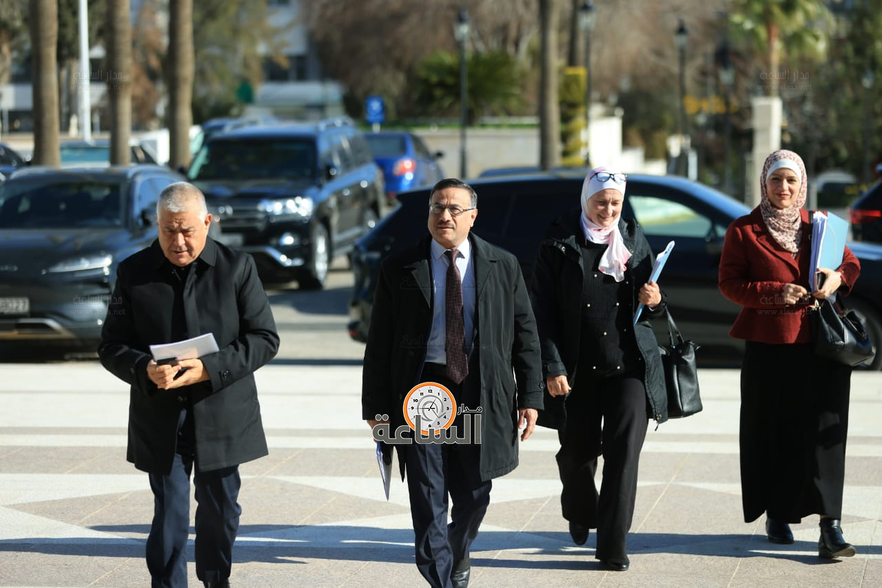 Madar Al-Saa Images 0.8956741599707477