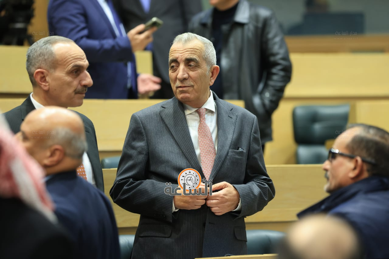 Madar Al-Saa Images 0.14574225015918796