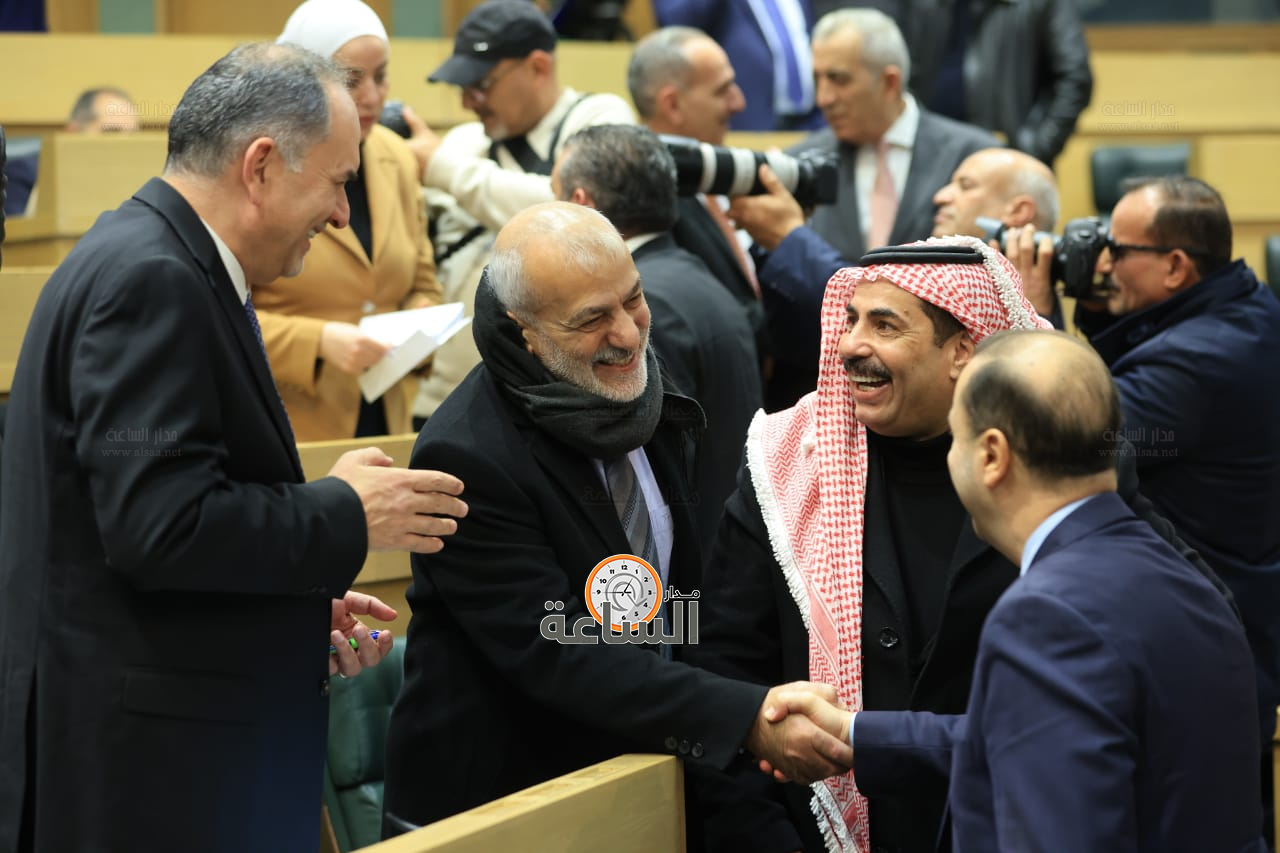 Madar Al-Saa Images 0.9894565814911078