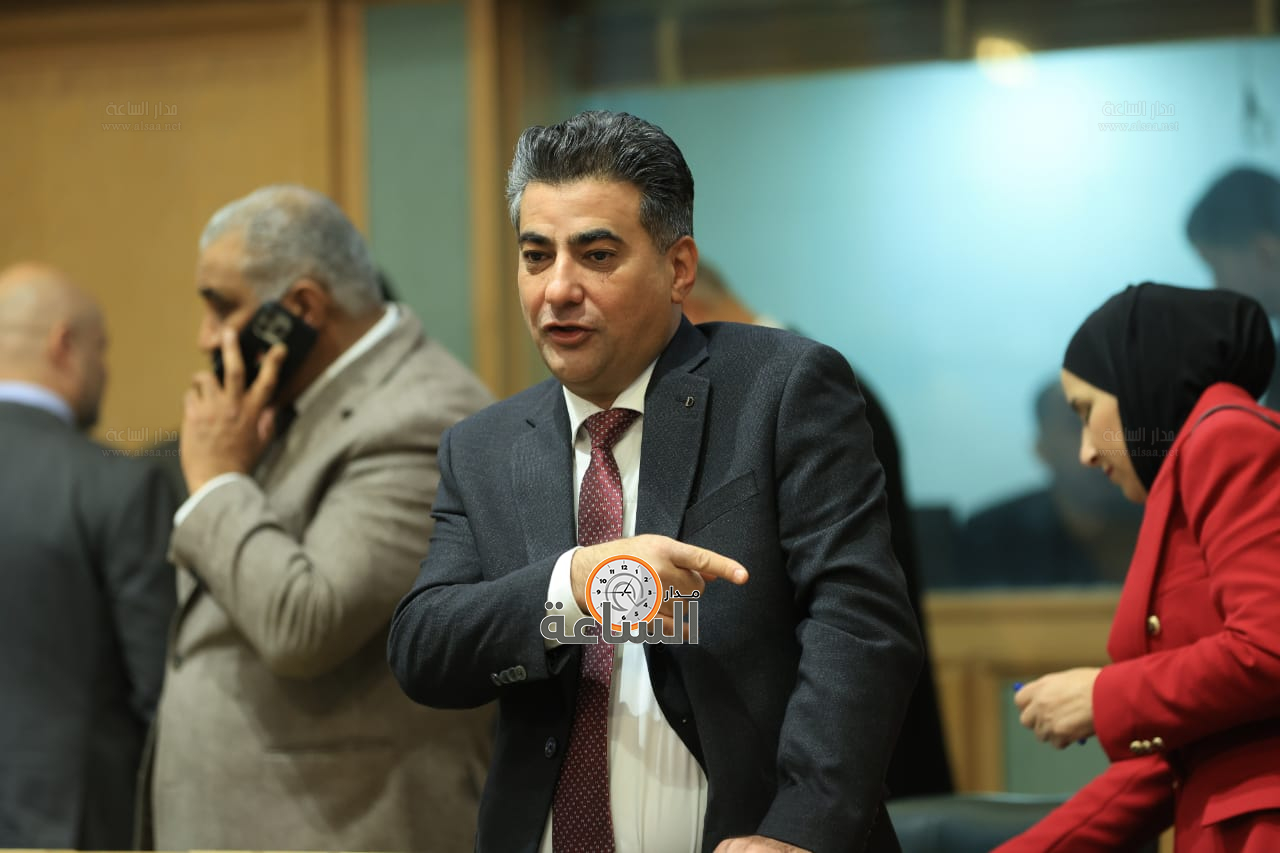 Madar Al-Saa Images 0.05238351718937184