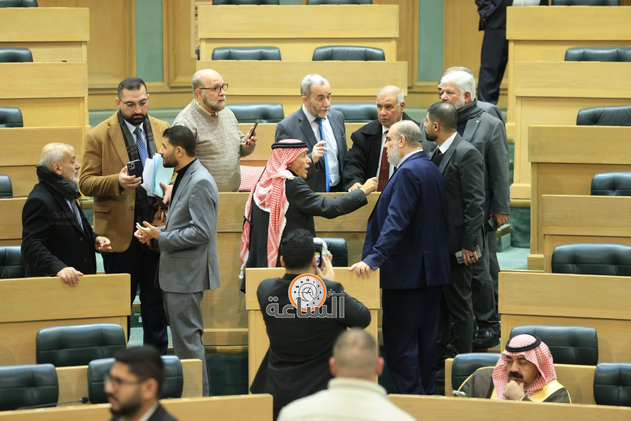 Madar Al-Saa Images 0.554322202289534