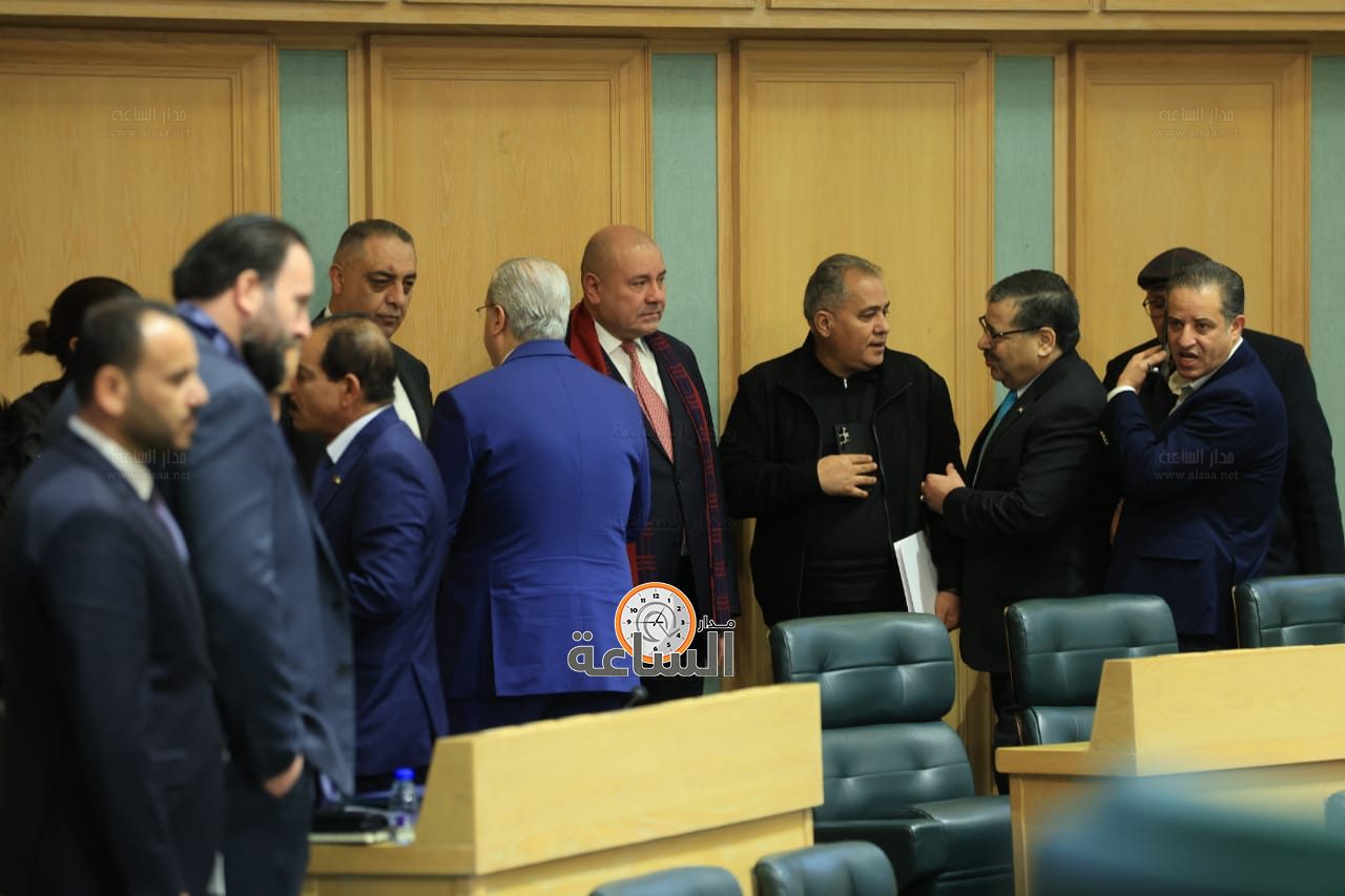 Madar Al-Saa Images 0.9341910150049052