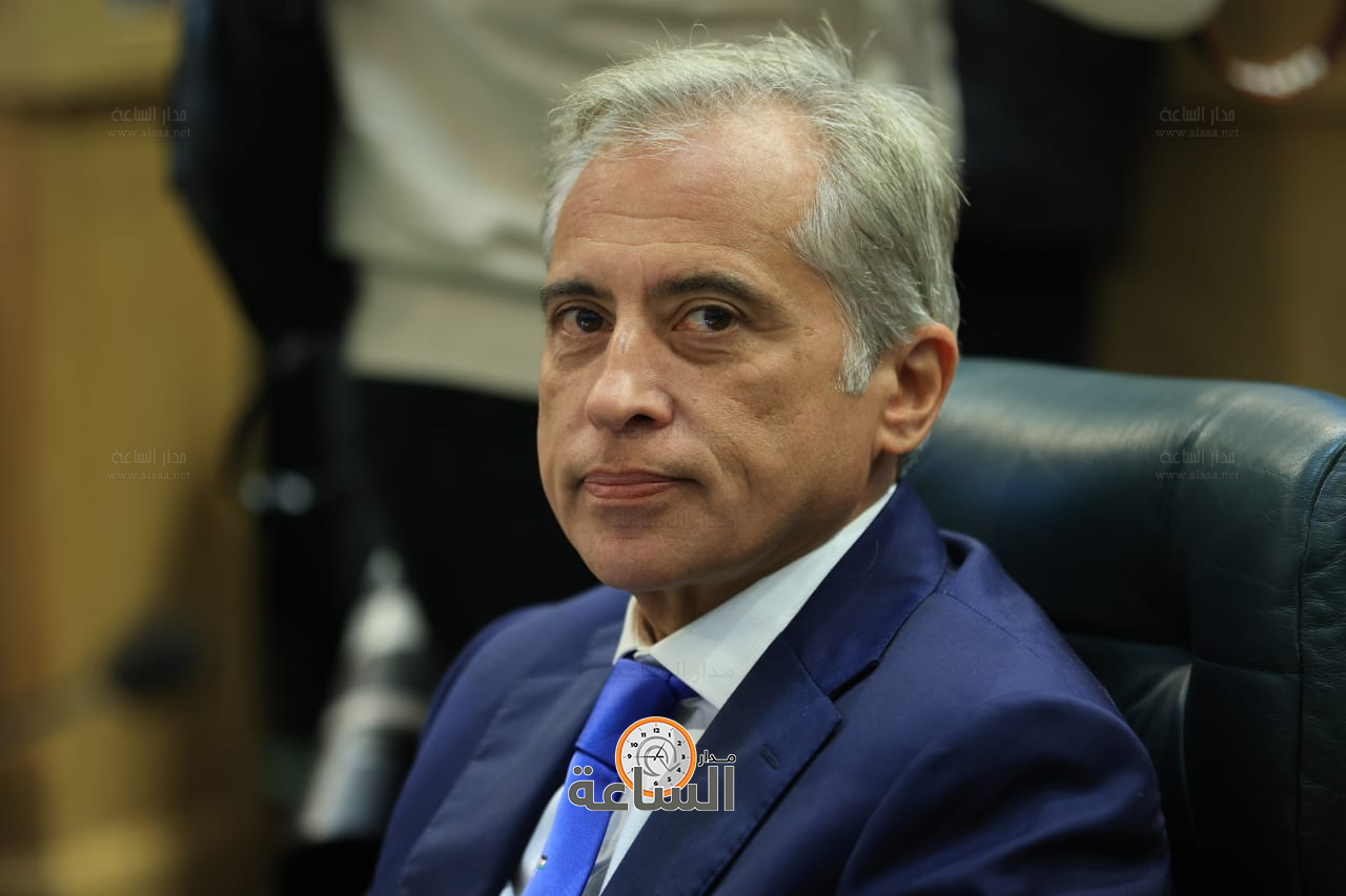 Madar Al-Saa Images 0.8161751562324108