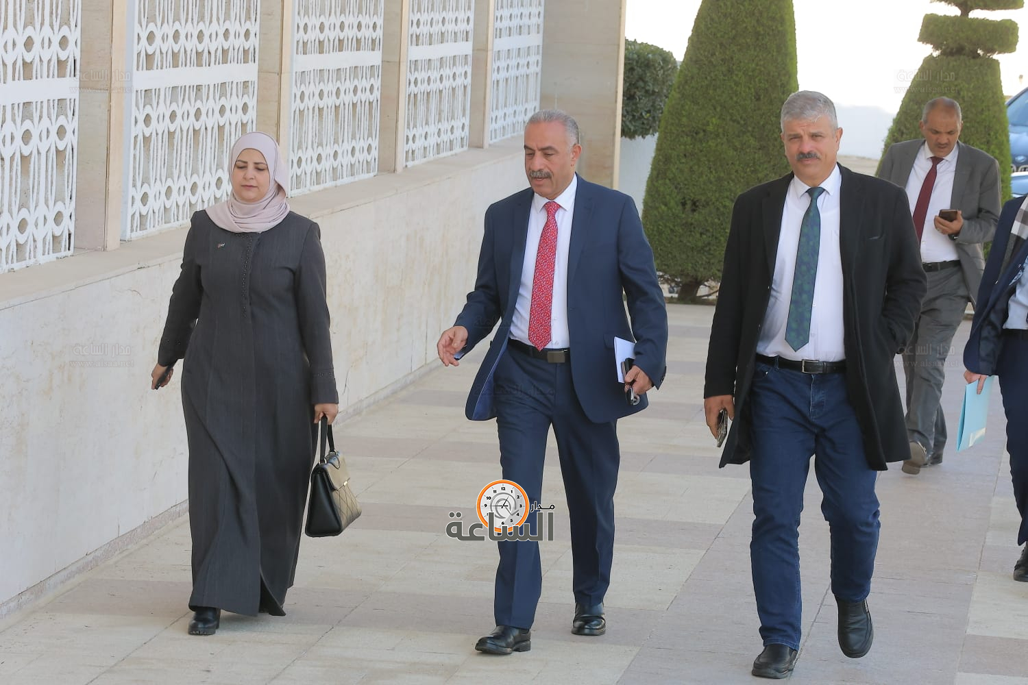 Madar Al-Saa Images 0.7431128576915659