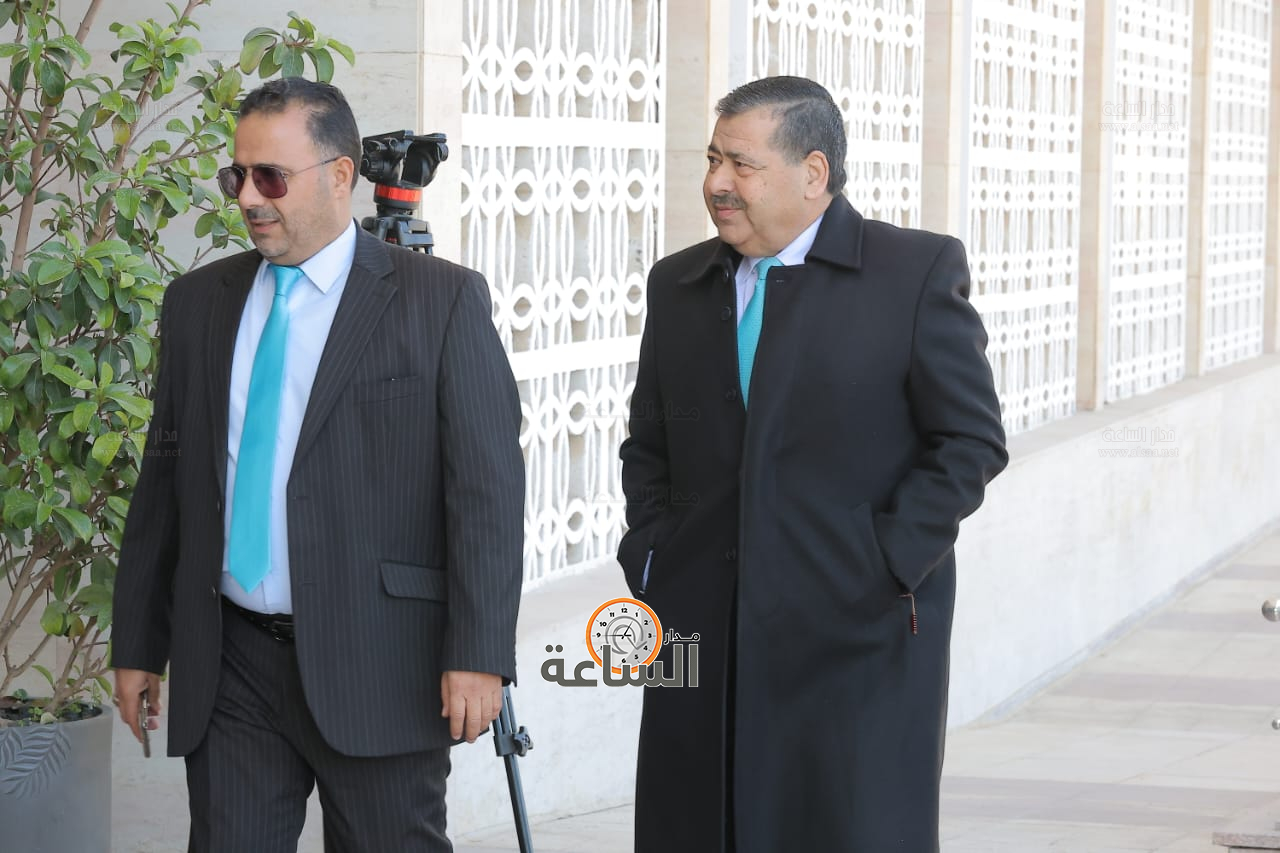 Madar Al-Saa Images 0.39127578484834