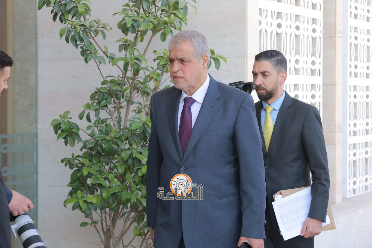 Madar Al-Saa Images 0.9007496519340401