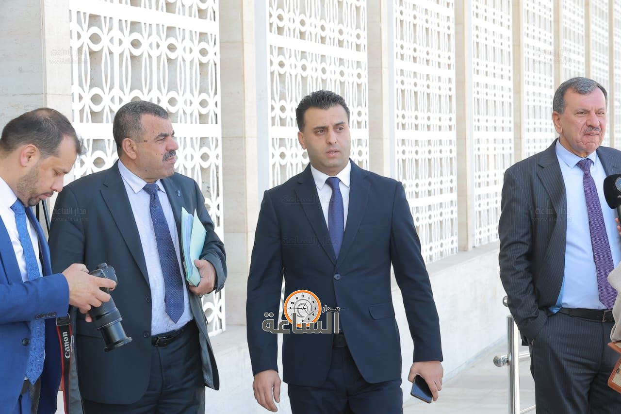 Madar Al-Saa Images 0.5585571009703792