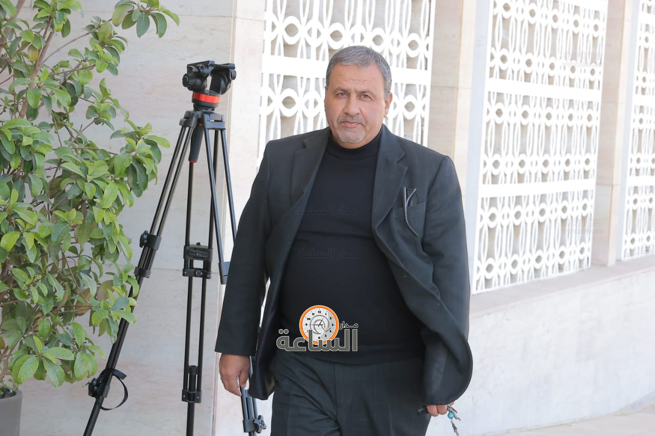 Madar Al-Saa Images 0.031867322960833944