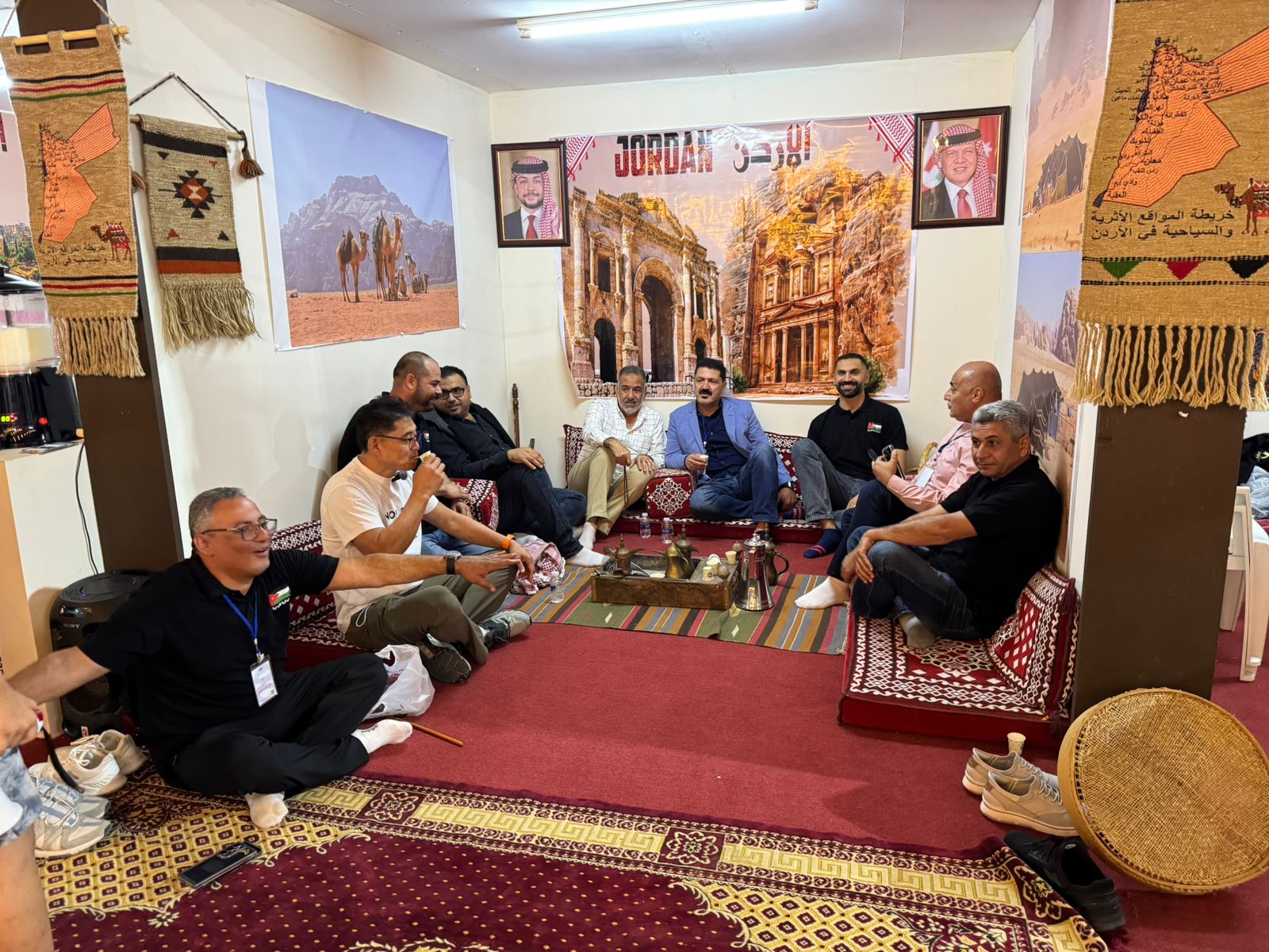 Madar Al-Saa Images 0.8394036537318497