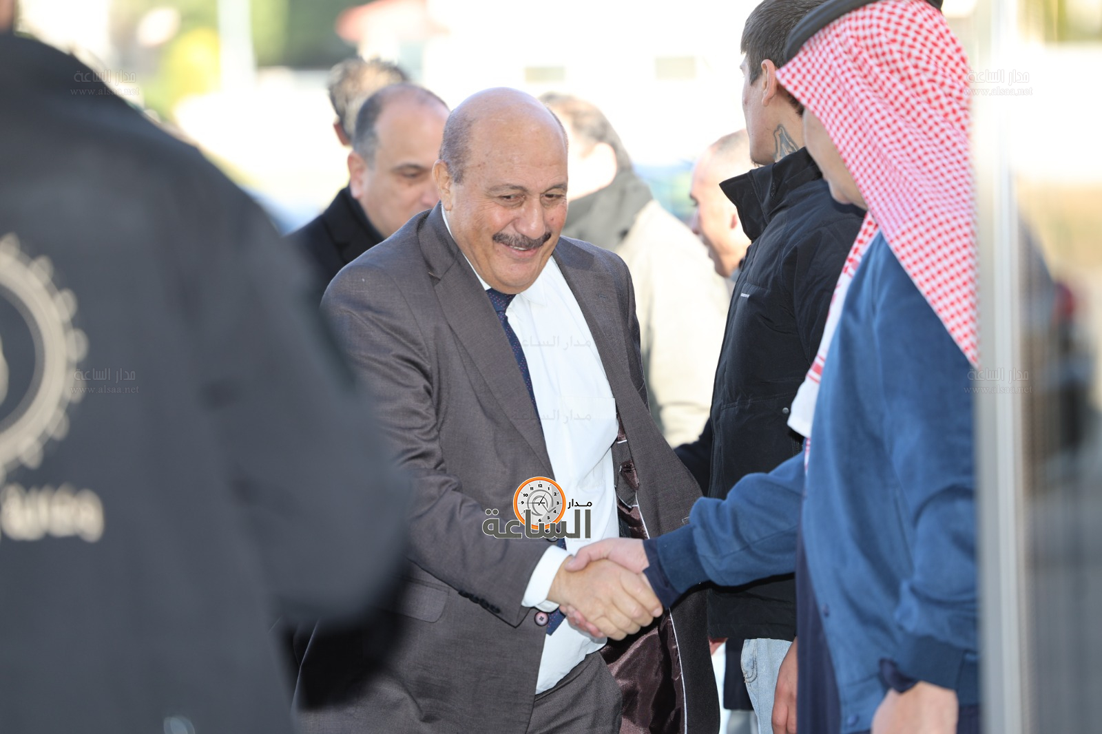 Madar Al-Saa Images 0.11816232779982316