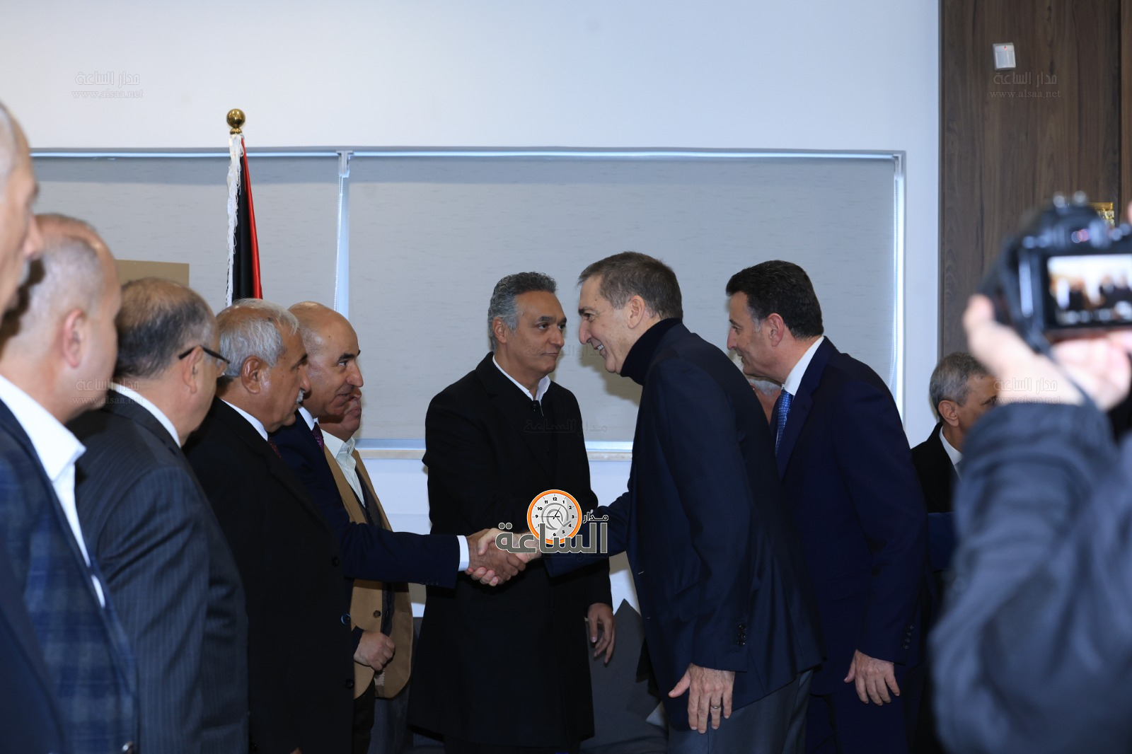 Madar Al-Saa Images 0.2071178935319321