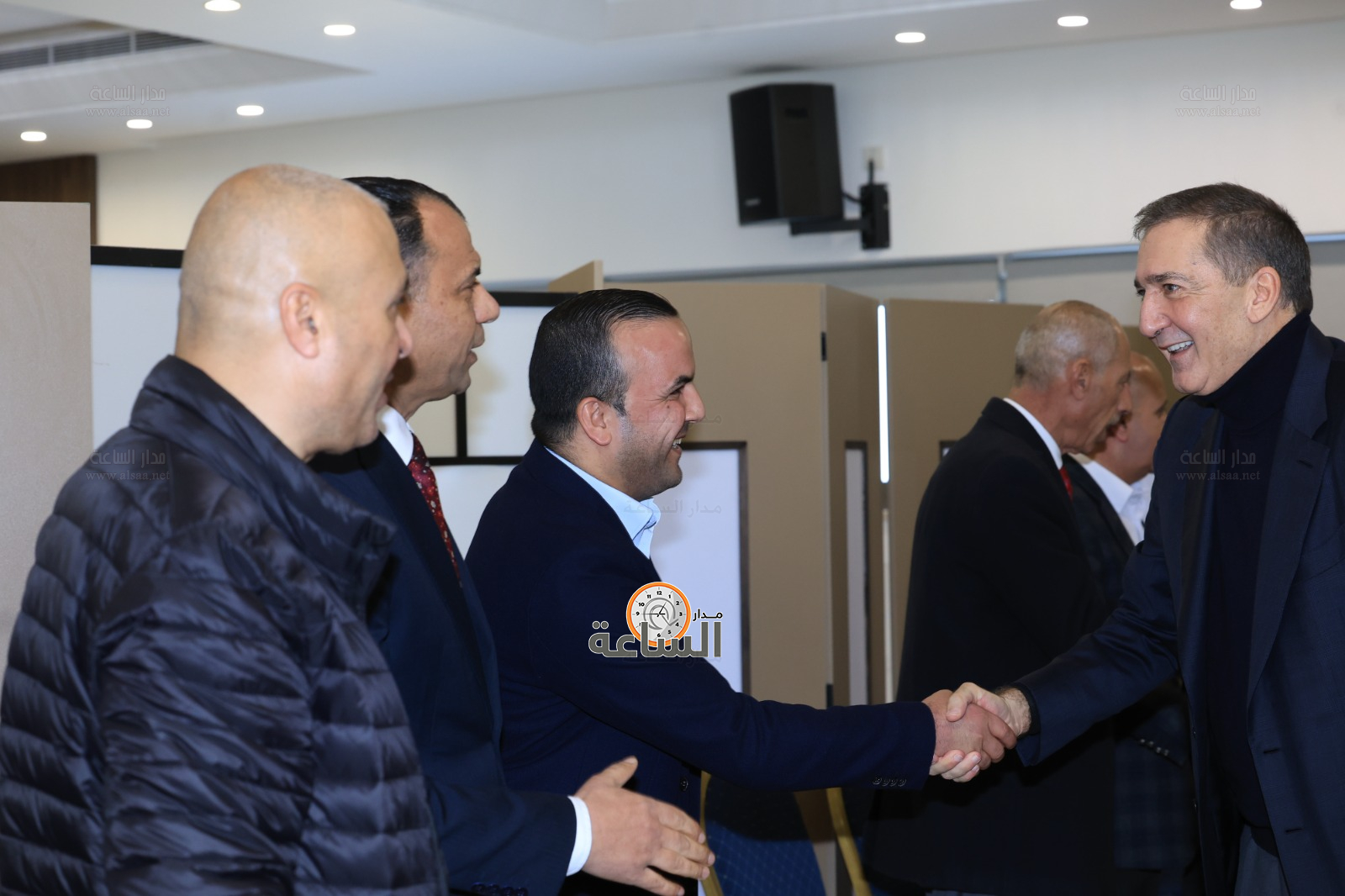 Madar Al-Saa Images 0.13405653486523017