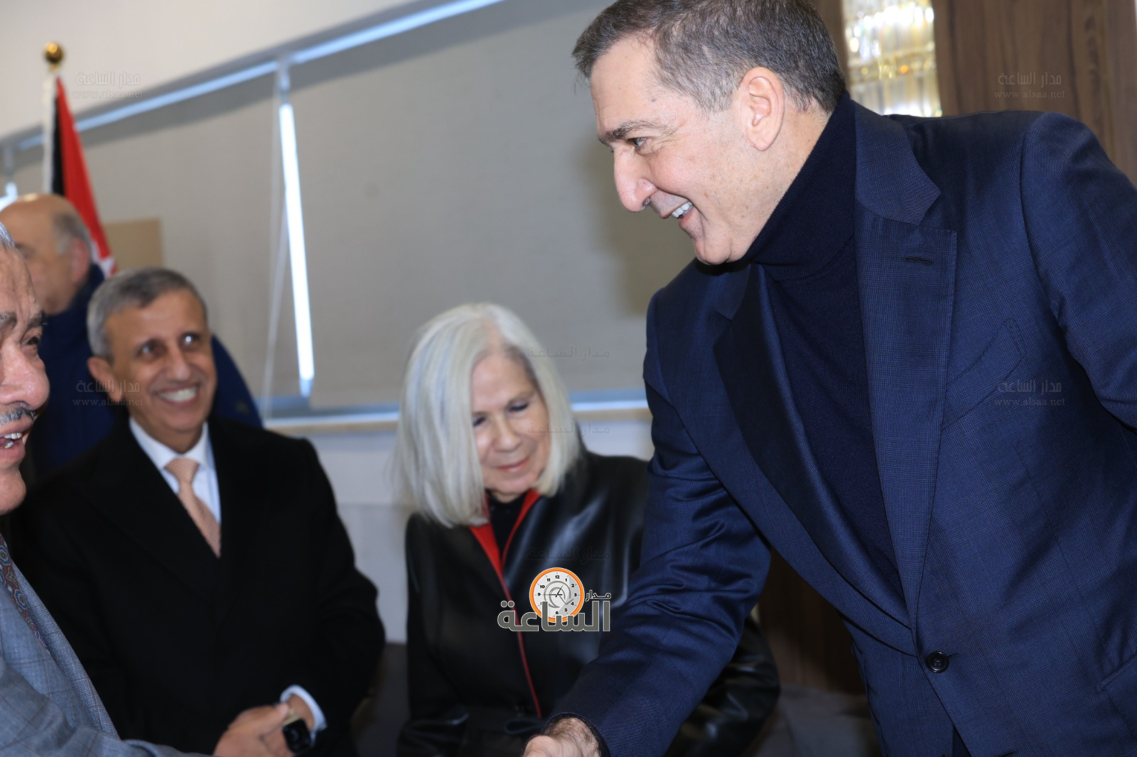 Madar Al-Saa Images 0.37983887449915865