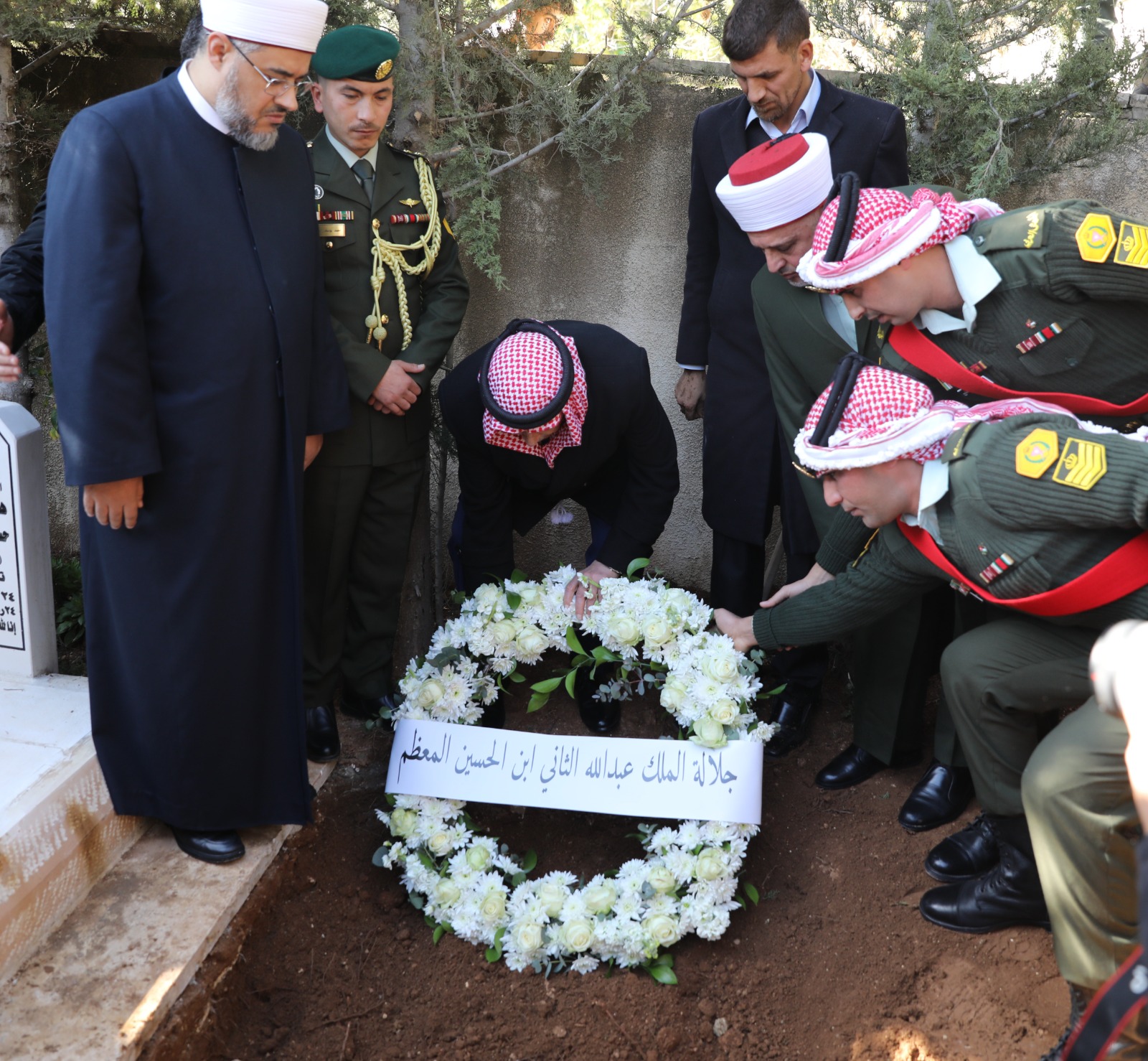 Madar Al-Saa Images 0.6809342125211539