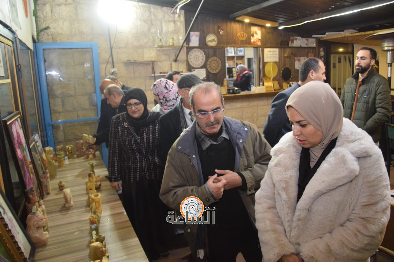 Madar Al-Saa Images 0.005112475774720848