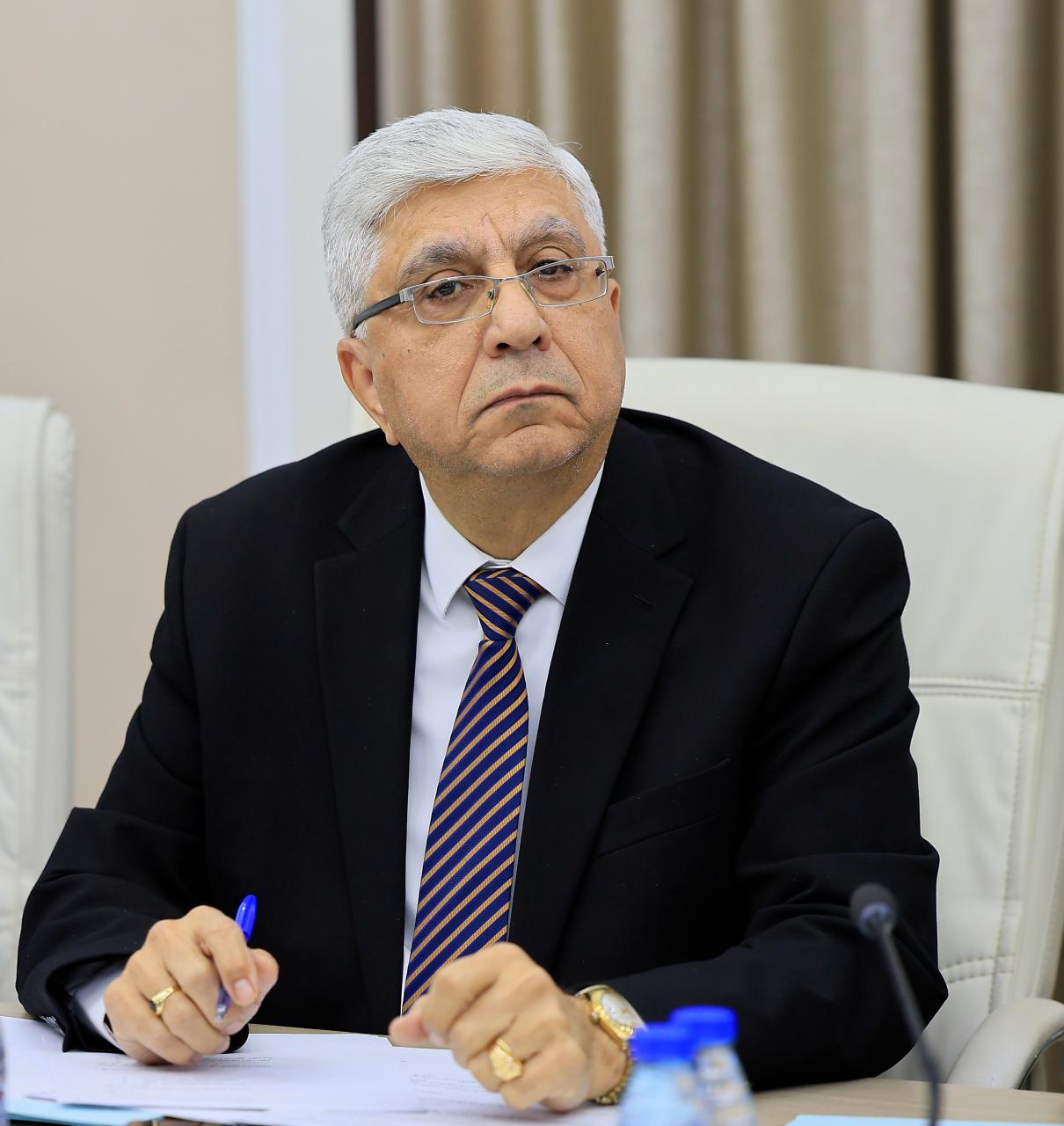 Madar Al-Saa Images 0.5457231588186715