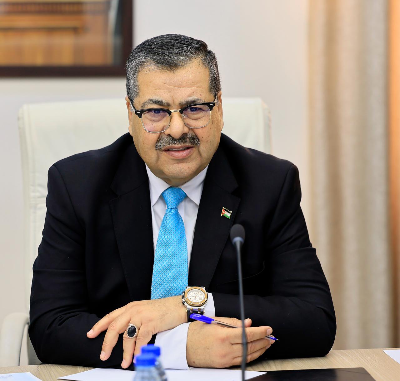 Madar Al-Saa Images 0.8991597737695842