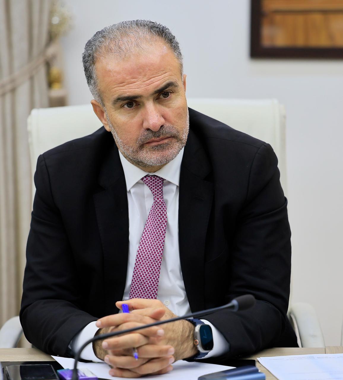 Madar Al-Saa Images 0.7665418464758172