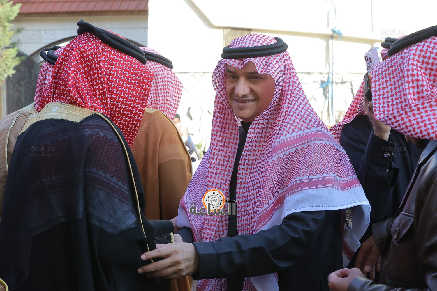 Madar Al-Saa Images 0.7004573784857445