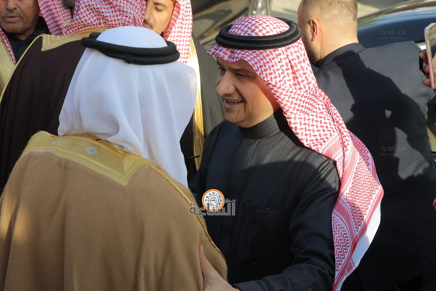 Madar Al-Saa Images 0.7652094519335422