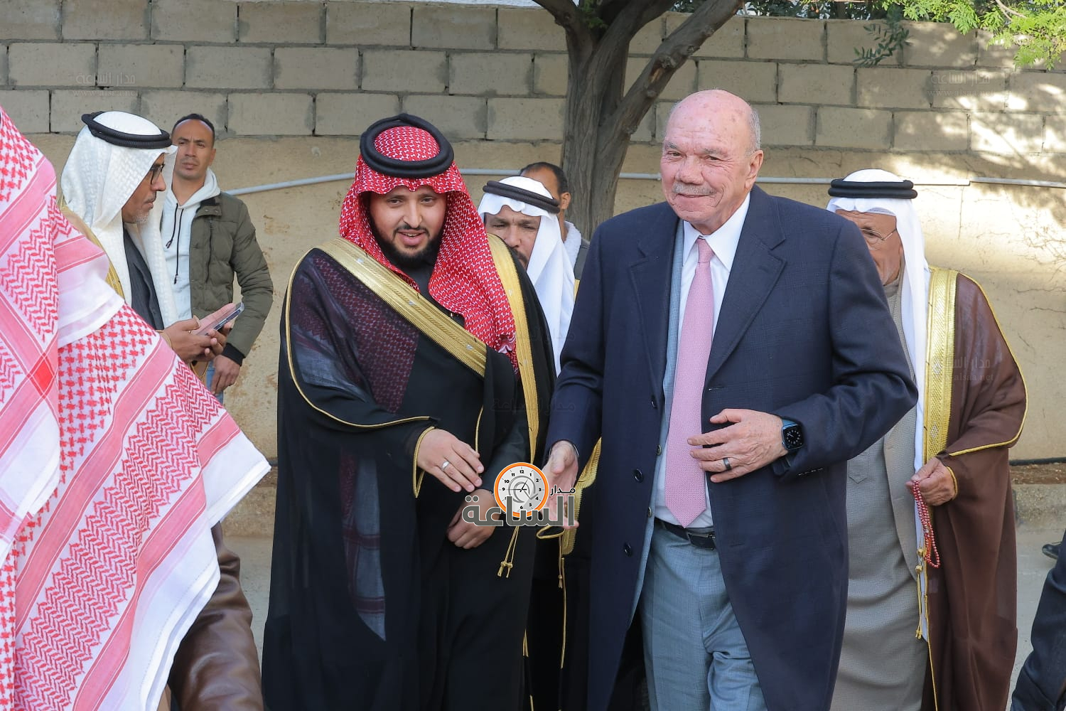 Madar Al-Saa Images 0.4026422033656306