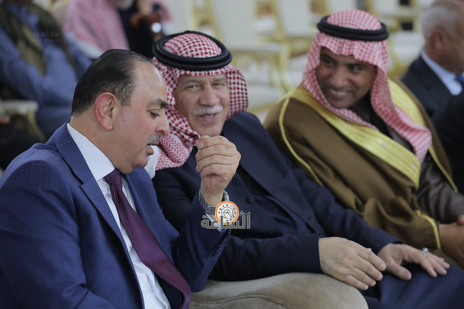 Madar Al-Saa Images 0.11682357184464742