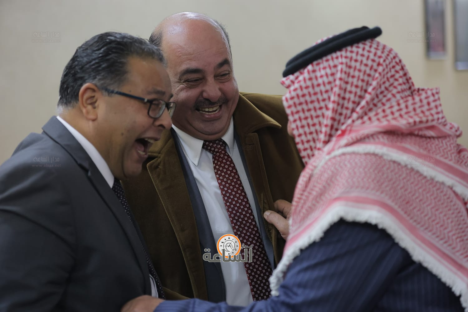 Madar Al-Saa Images 0.5812280847642112