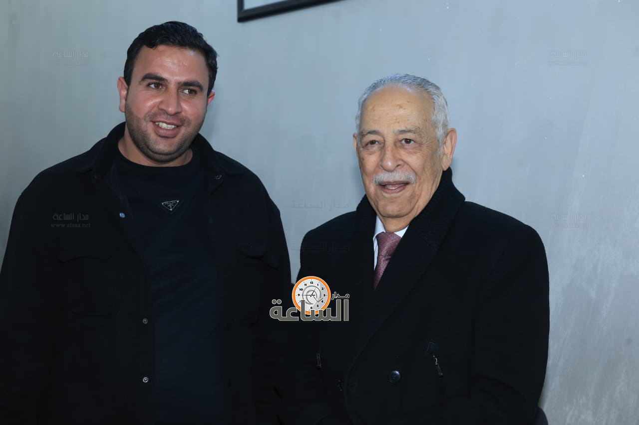 Madar Al-Saa Images 0.04951344495135557