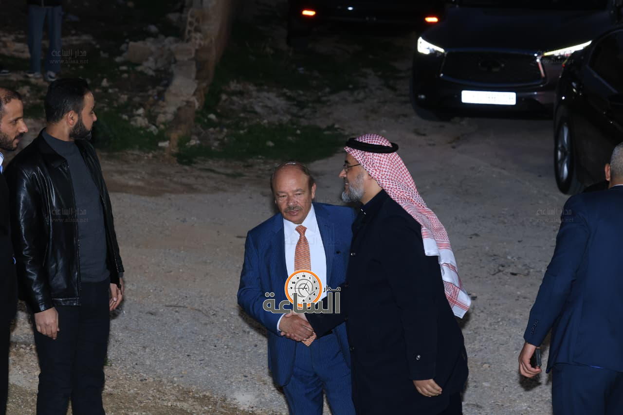 Madar Al-Saa Images 0.7695548290382798