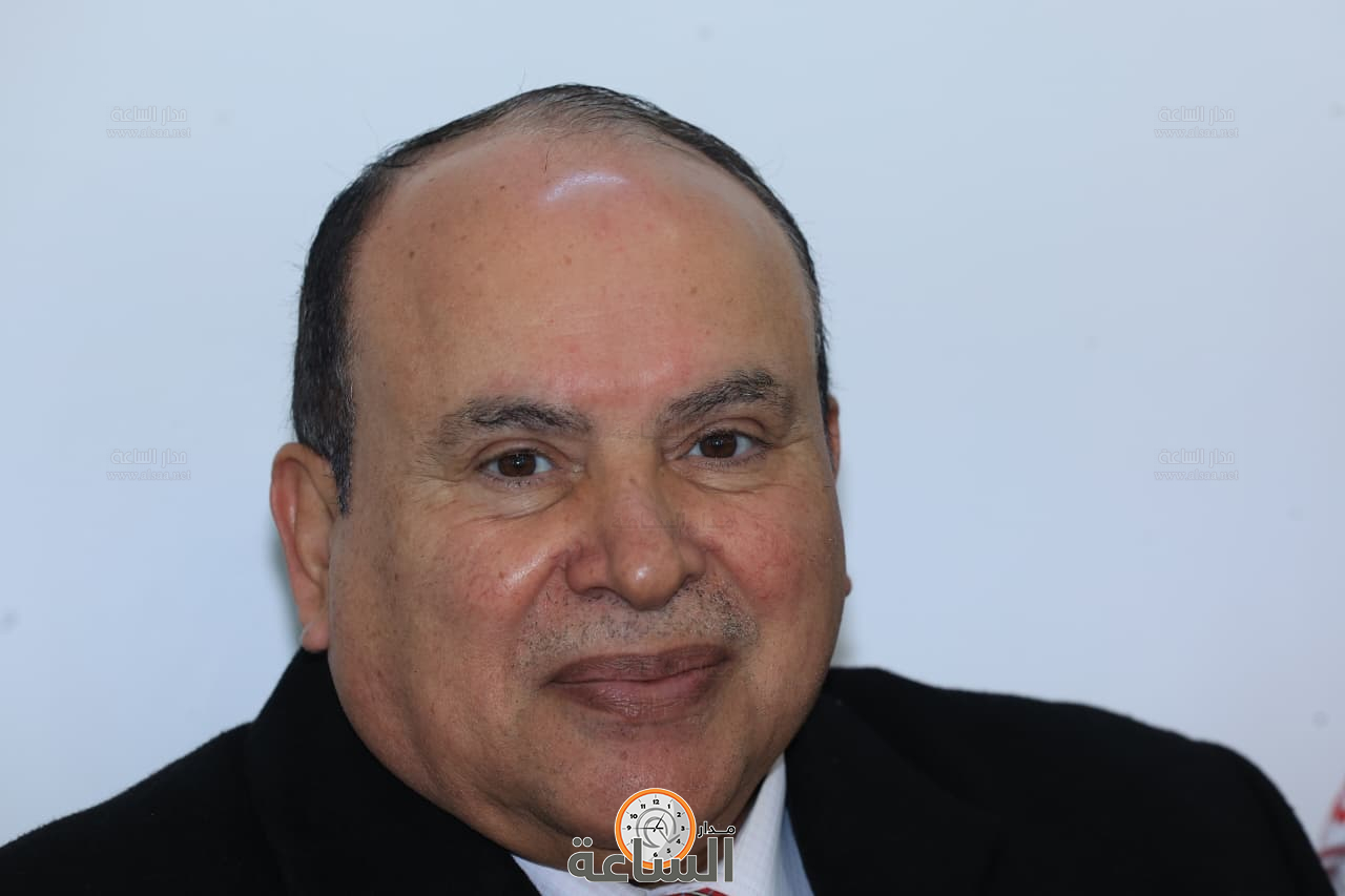 Madar Al-Saa Images 0.713788015518711