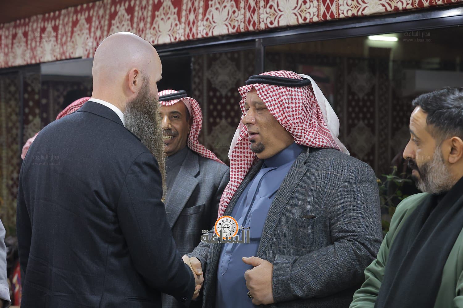 Madar Al-Saa Images 0.8323094550870772