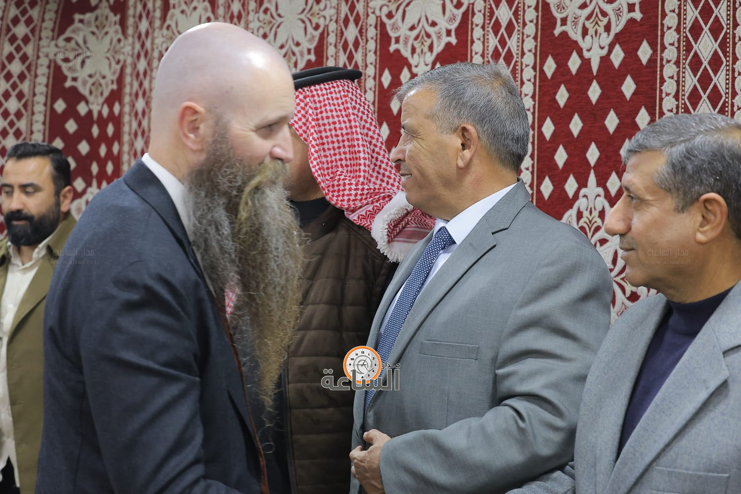 Madar Al-Saa Images 0.2817518842879506