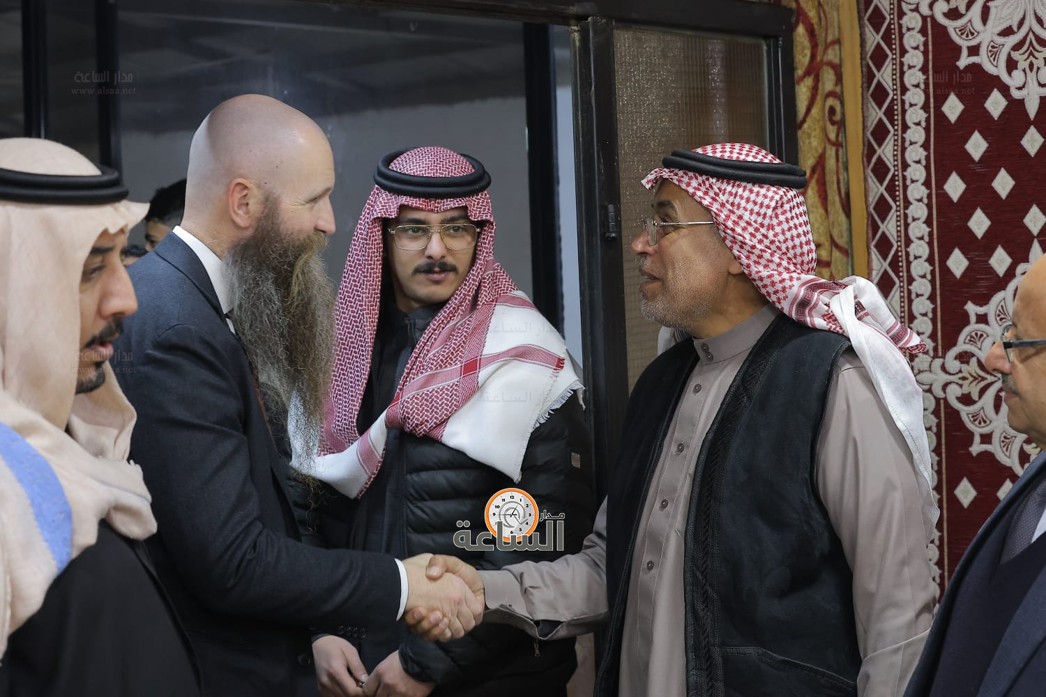 Madar Al-Saa Images 0.48527084580358626