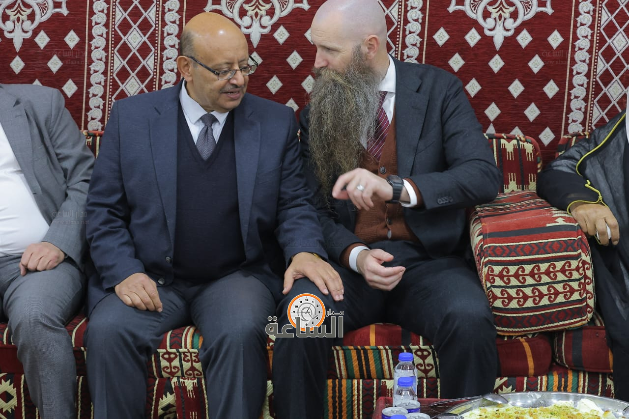 Madar Al-Saa Images 0.6216444691543086