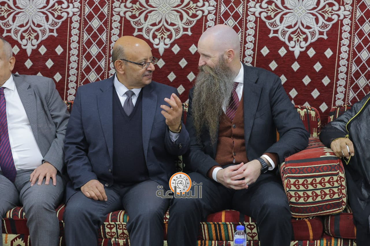 Madar Al-Saa Images 0.3585424427350894