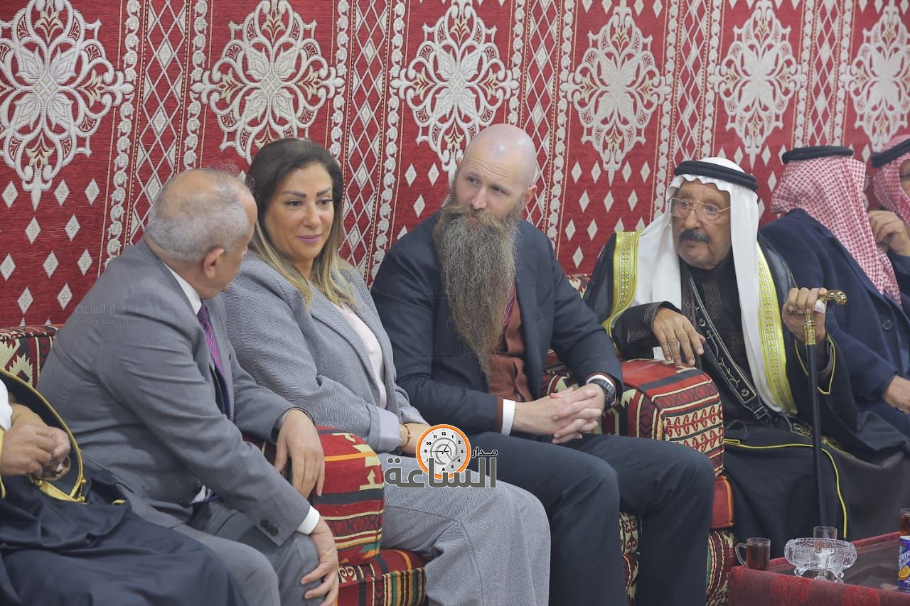 Madar Al-Saa Images 0.2427830273807624