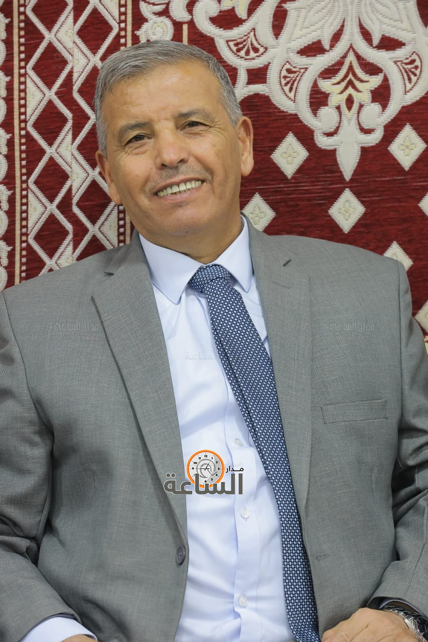 Madar Al-Saa Images 0.6442888508992041