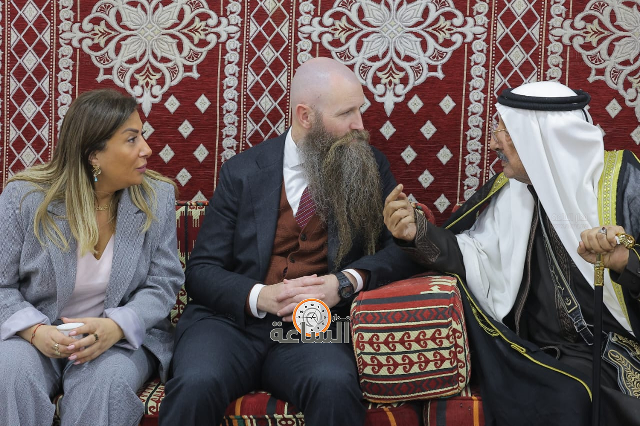 Madar Al-Saa Images 0.17725126810531888