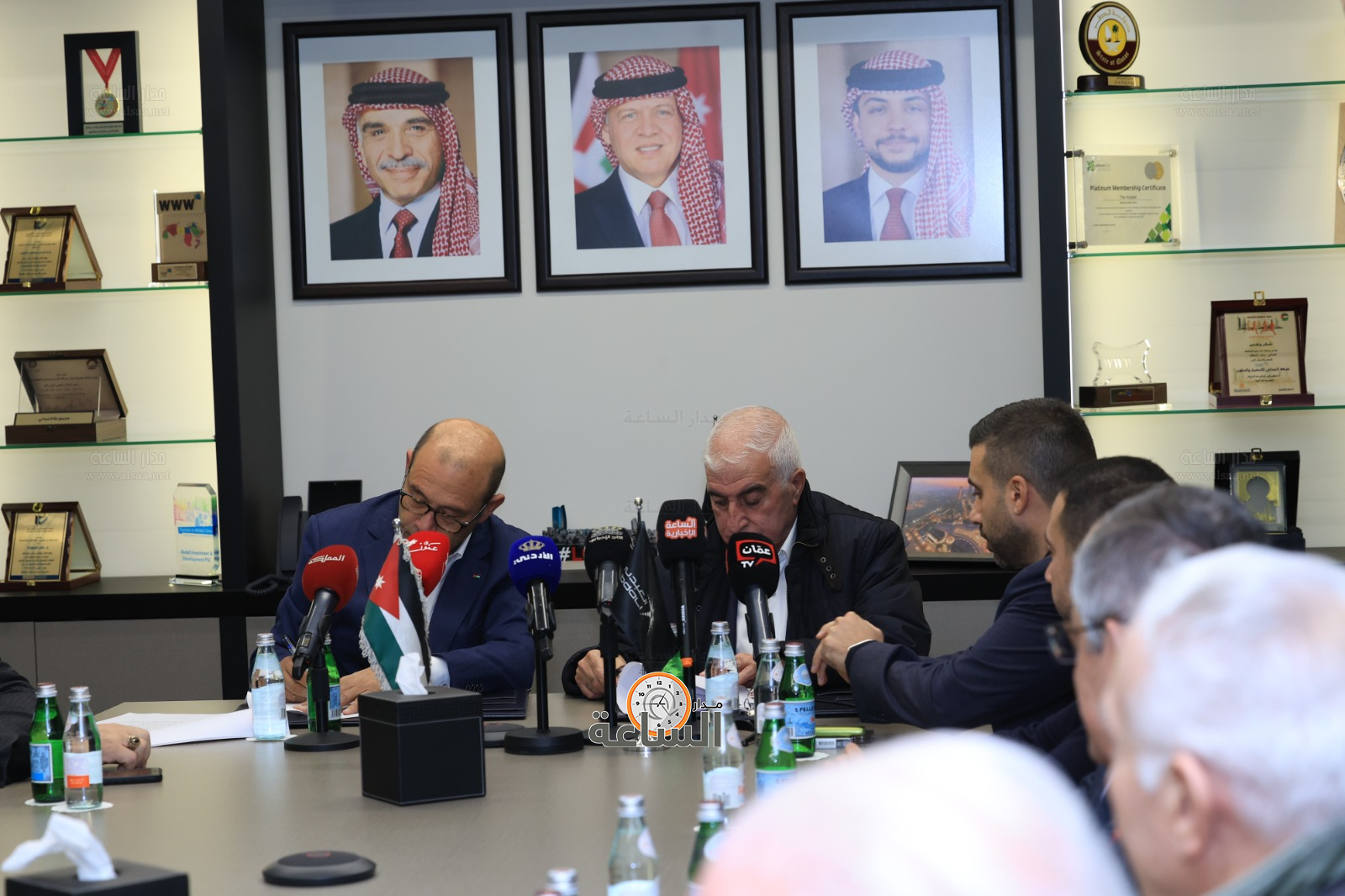 Madar Al-Saa Images 0.9807831090016497