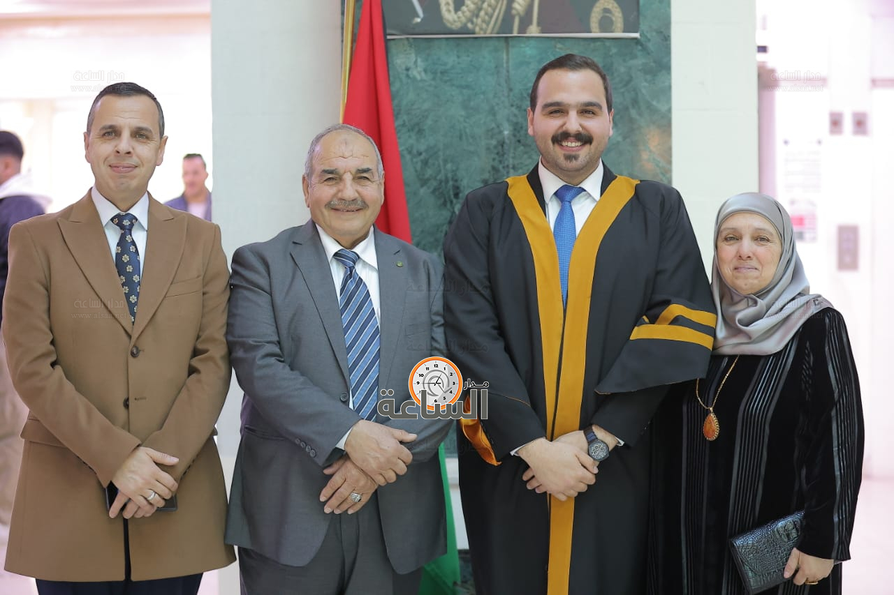 Madar Al-Saa Images 0.49992424834238525