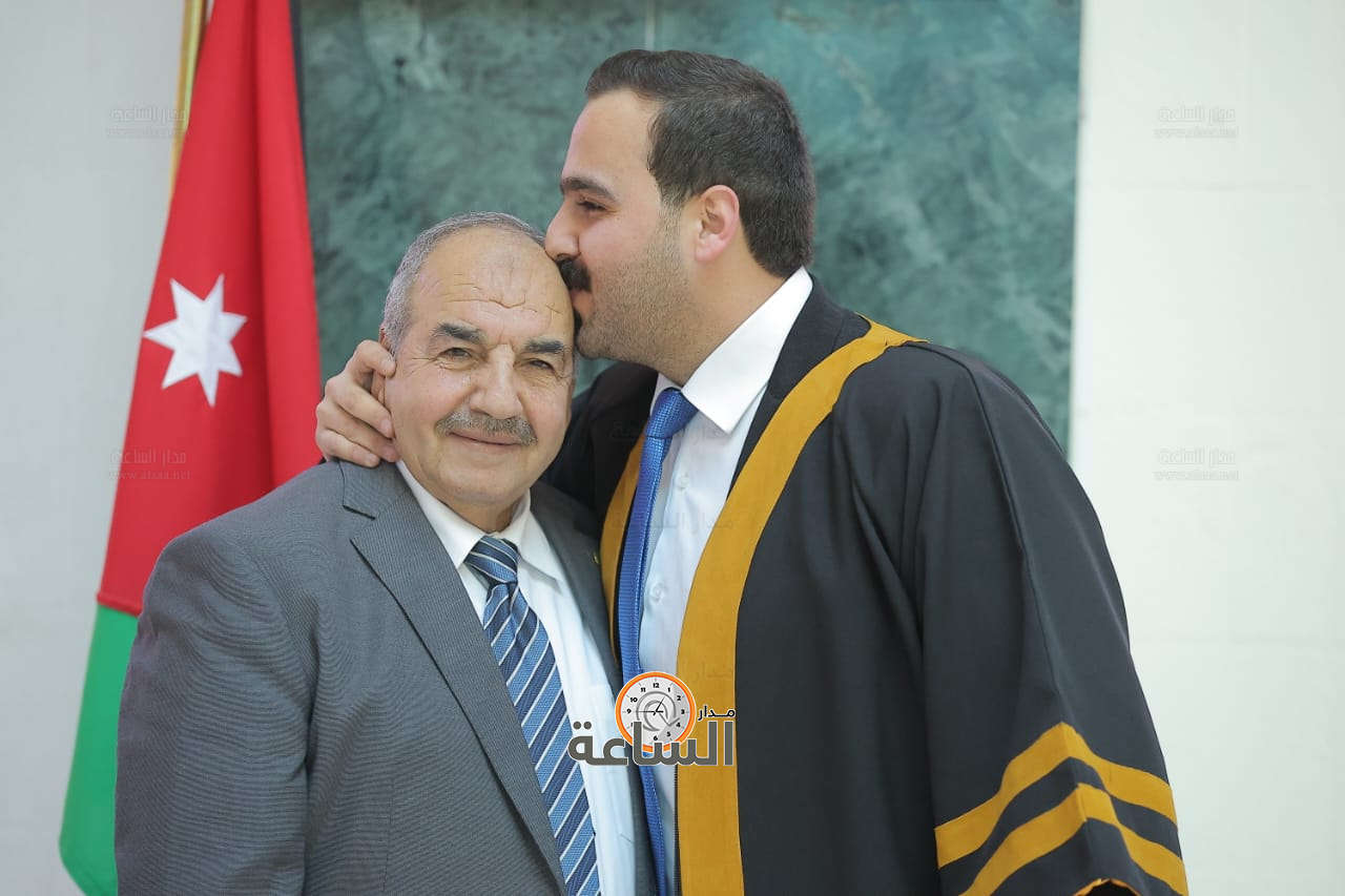 Madar Al-Saa Images 0.8321538058612744