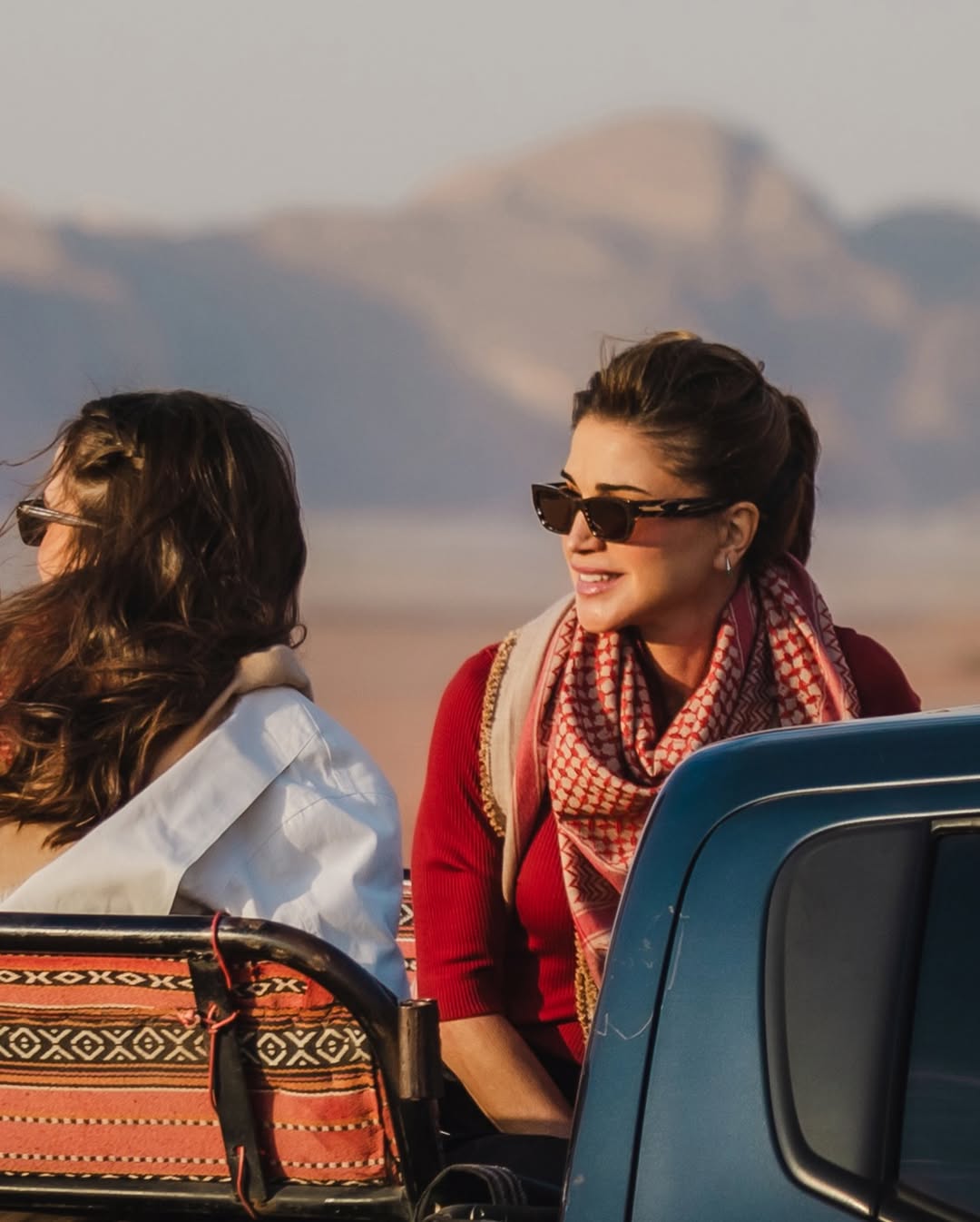 Madar Al-Saa Images 0.1630075358373363