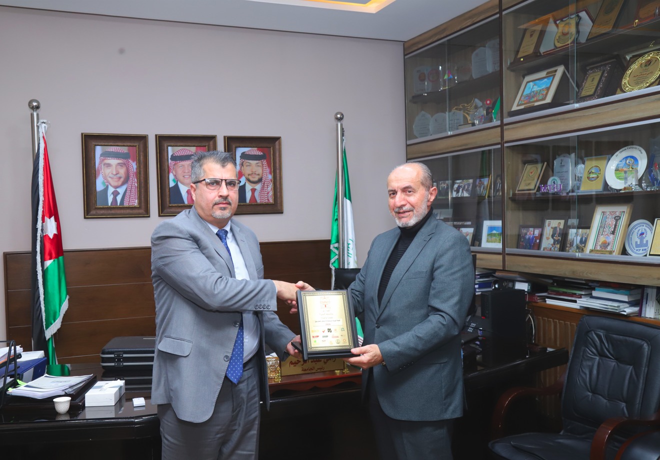 Madar Al-Saa Images 0.8854813277922009