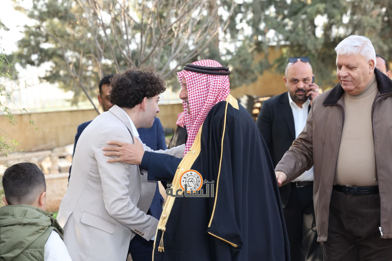 Madar Al-Saa Images 0.8412232403584804