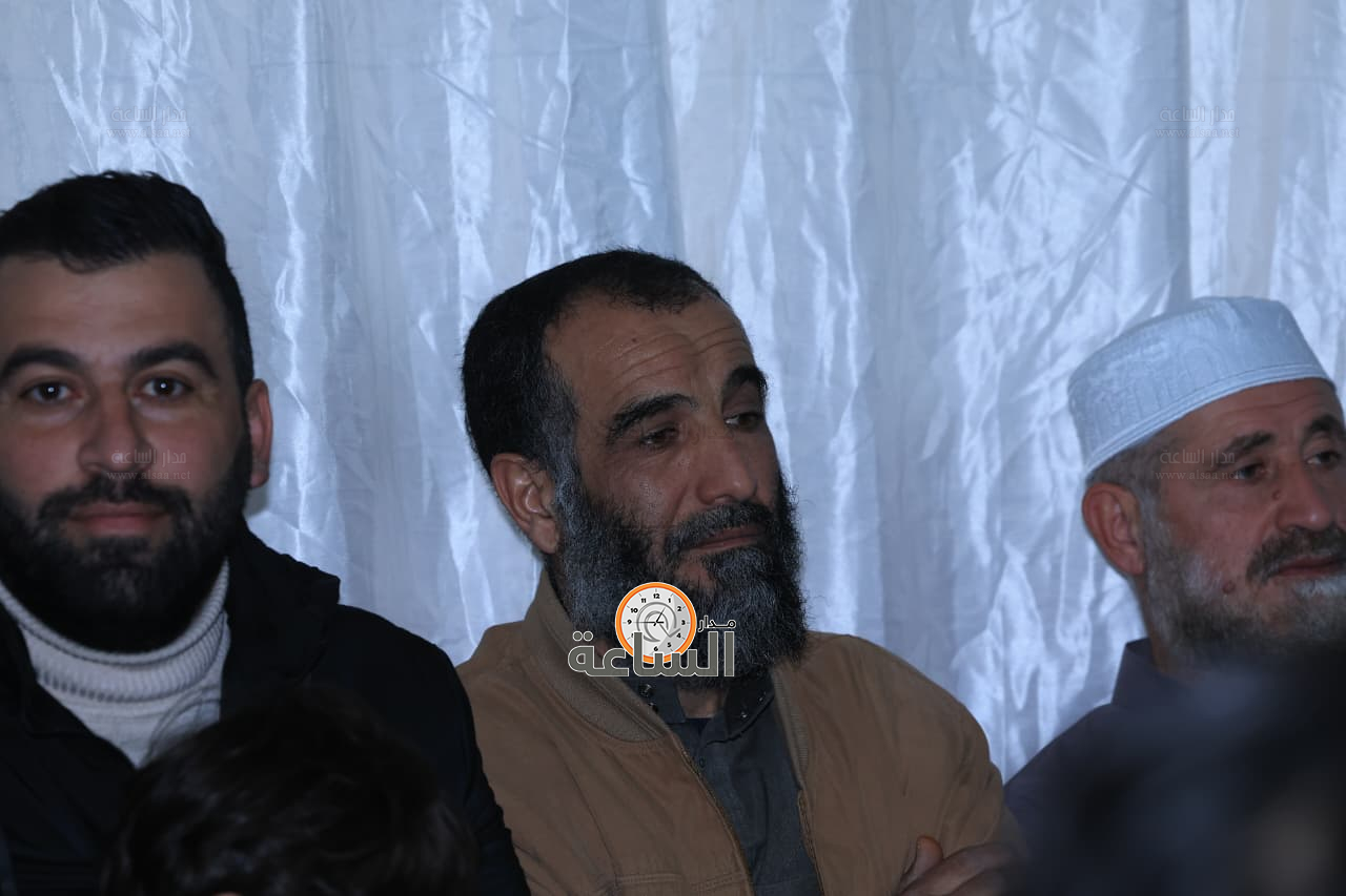 Madar Al-Saa Images 0.8061881575622131