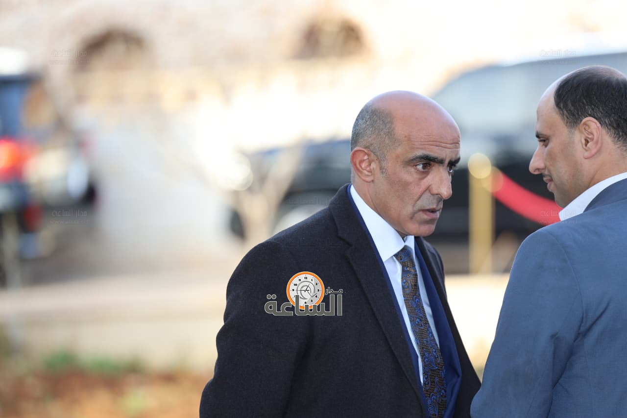 Madar Al-Saa Images 0.014158870649797484