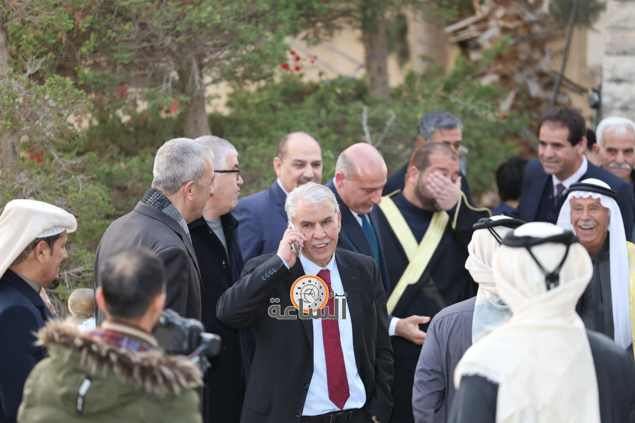 Madar Al-Saa Images 0.008309712447942319