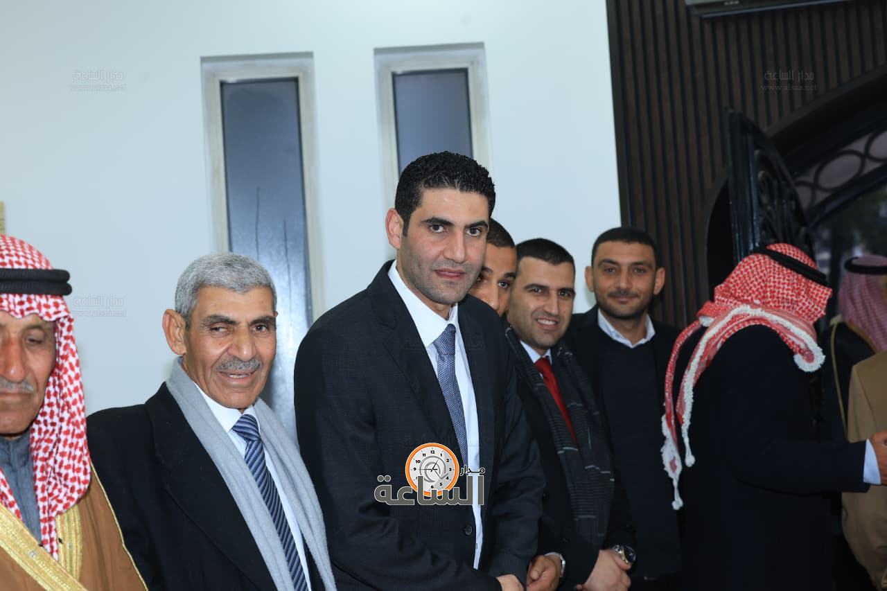 Madar Al-Saa Images 0.04294485612254739