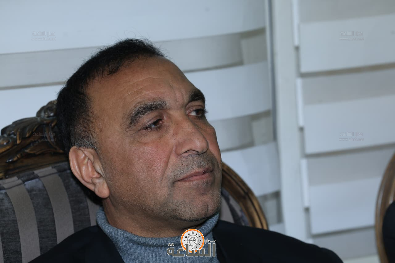 Madar Al-Saa Images 0.014044447845643182